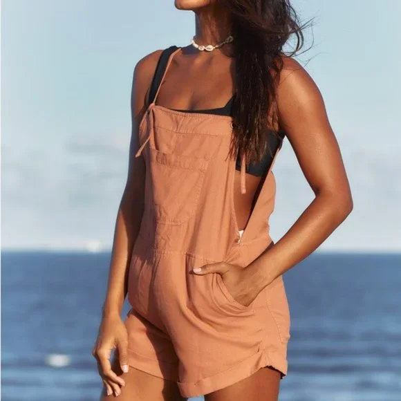 Baggy Bib Overalls Shorts - Picture 1 of 5